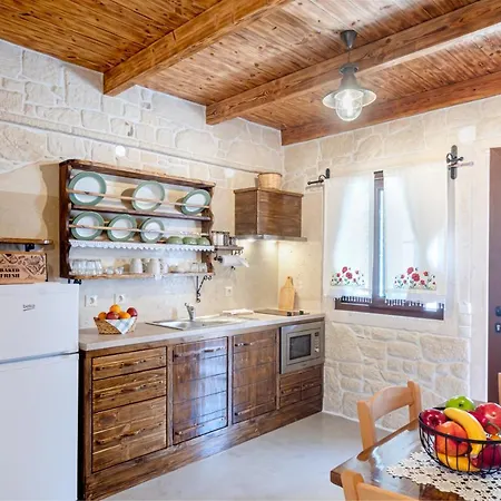 Yiannis Retreat Guest house Zakros