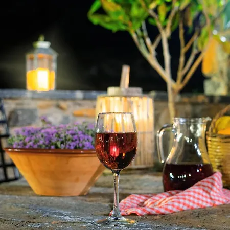 Yiannis Retreat Guest house Zakros