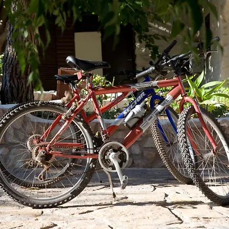 Yiannis Retreat Guest house Zakros