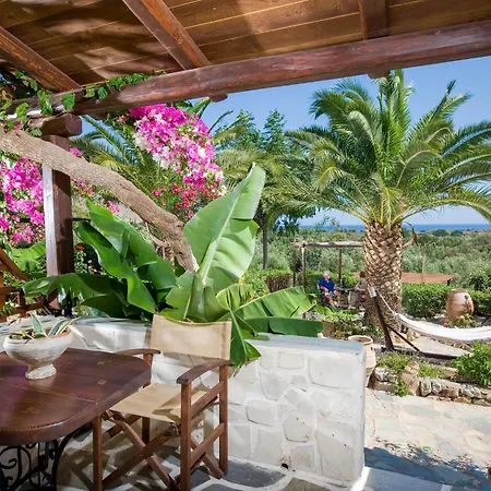 Yiannis Retreat Guest house Zakros