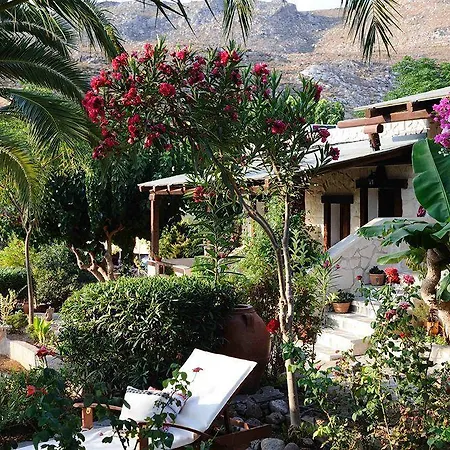 Yiannis Retreat Guest house Zakros